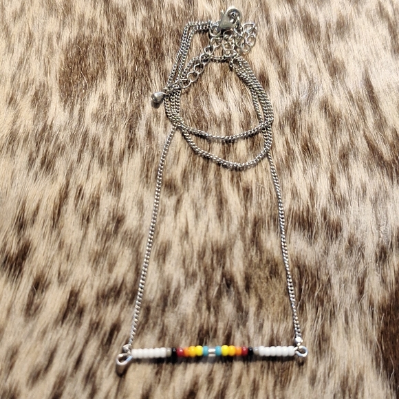 Jewelry - Bead necklace